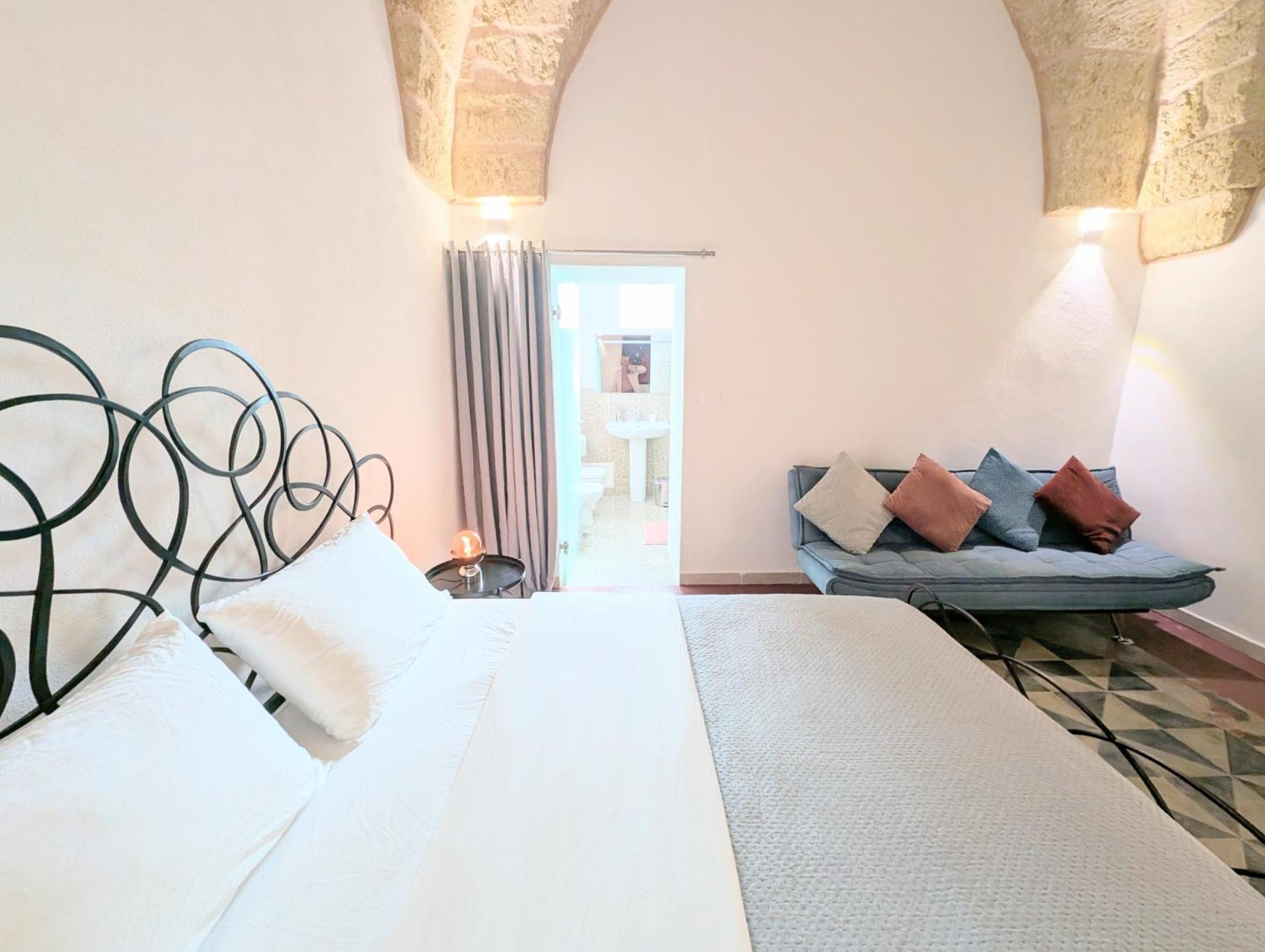 The Art Of Leo Bed & Breakfast Lucugnano Luaran gambar